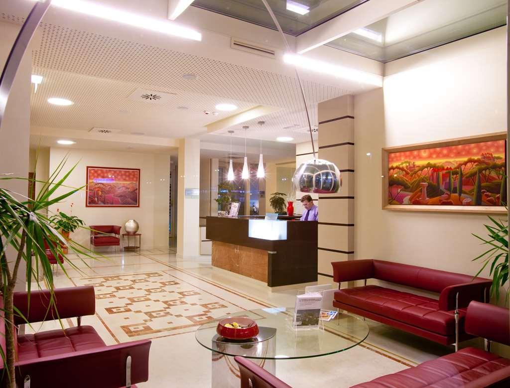 Breaking Business Hotel Mosciano SantʼAngelo Ristorante foto